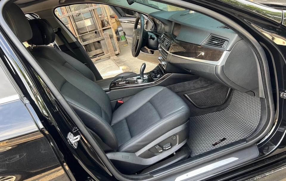 BMW 5 Series 528i 整車拆賣 二手零件照片 - Orange Garage