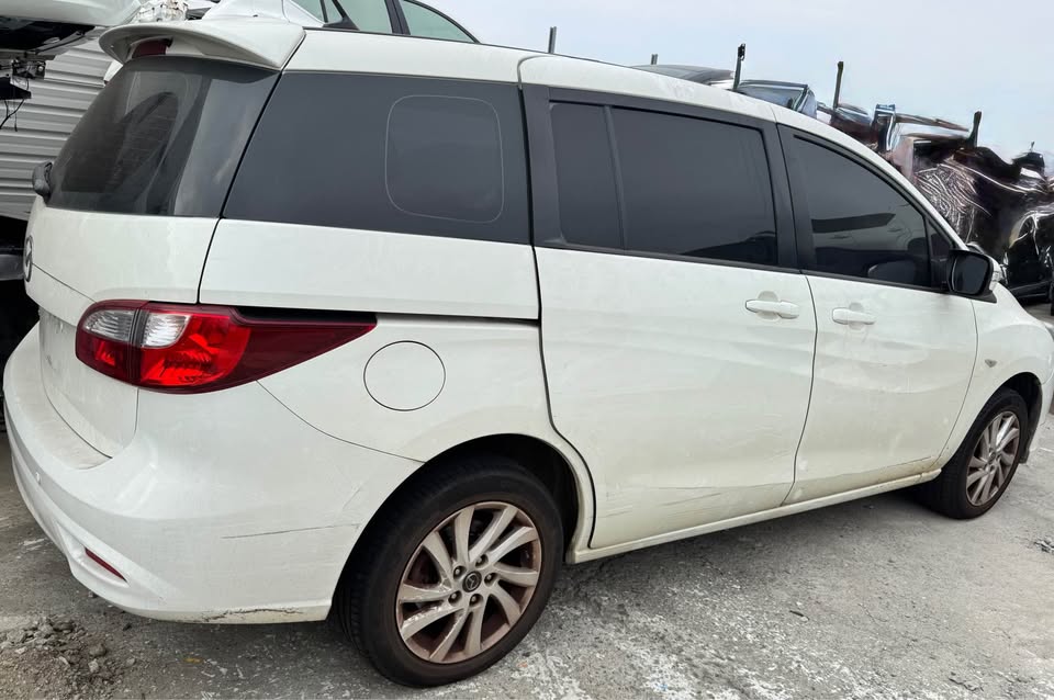 Mazda 5 2.0 整車拆賣 二手零件照片 - Orange Garage