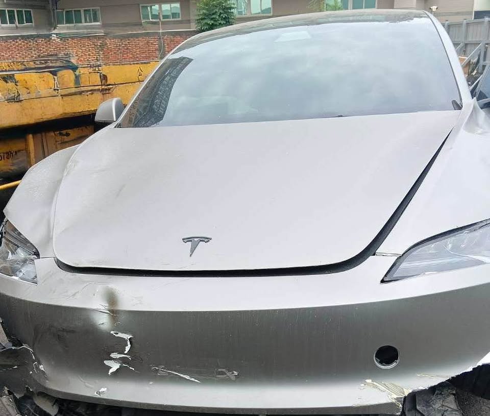 Tesla Model 3 Highland 整車拆賣 二手零件照片 - Orange Garage