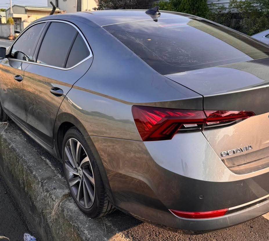 Škoda Octavia 1.5 e-TEC 整車拆賣 二手零件照片 - Orange Garage