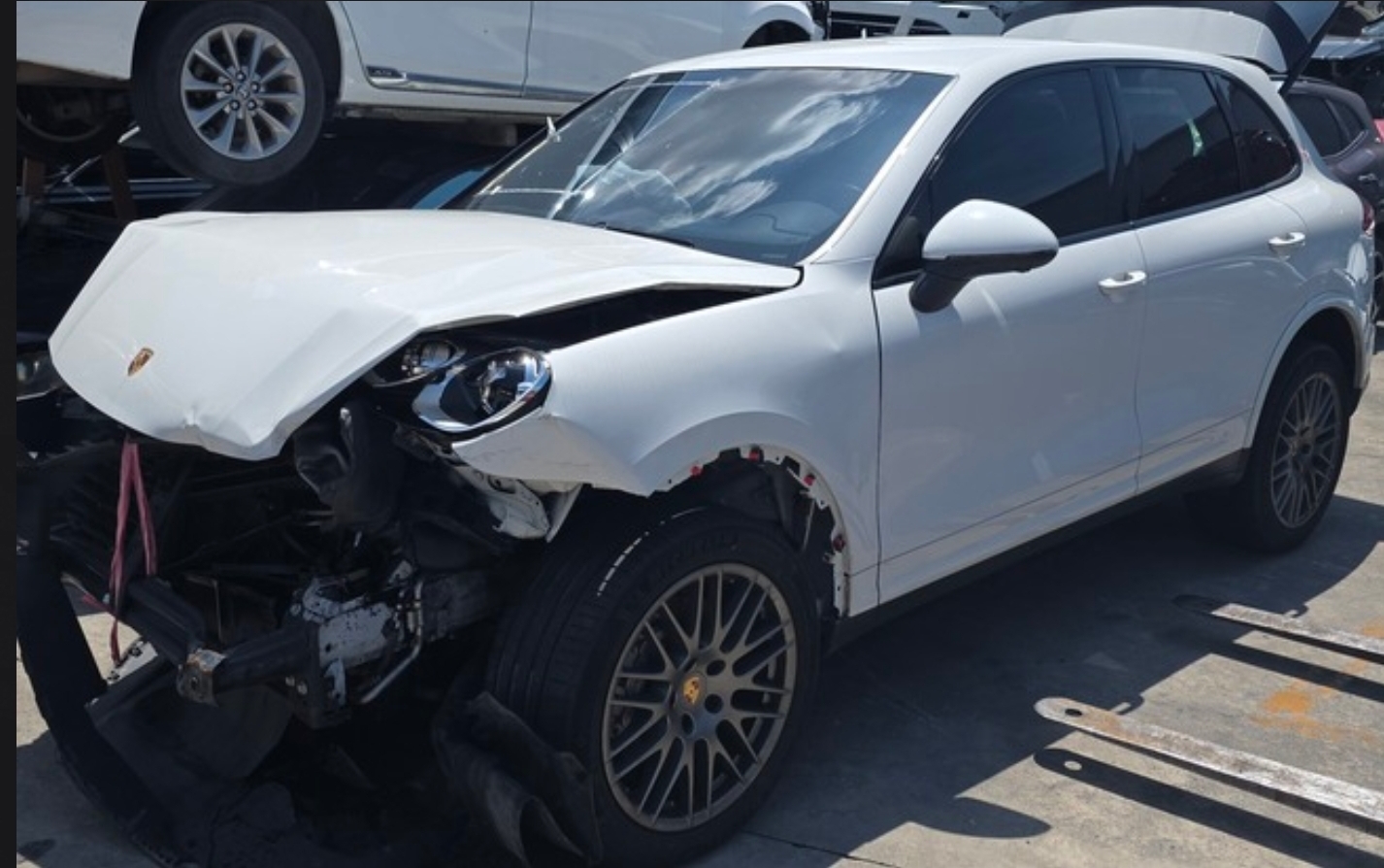 Porsche Cayenne 3.6 整車拆賣 二手零件照片 - Orange Garage