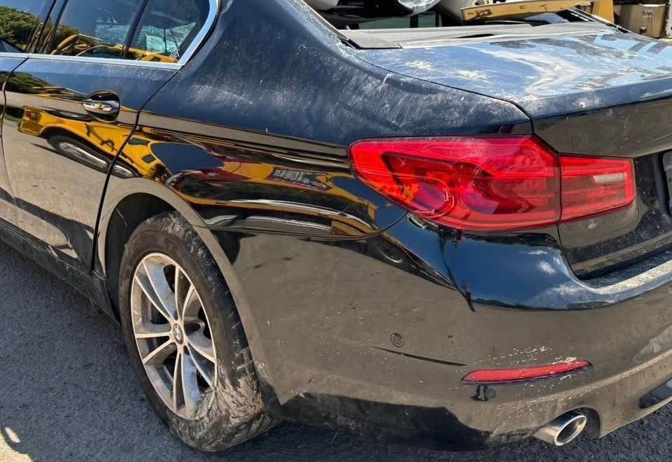 BMW 5 Series 520d 整車拆賣 二手零件照片 - Orange Garage
